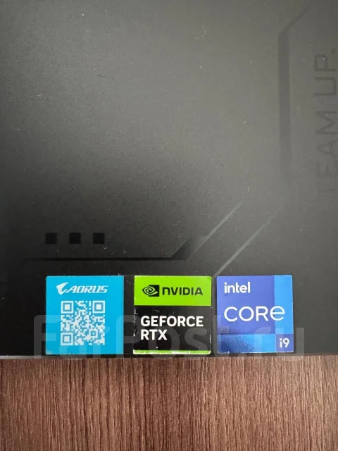 Gigabyte Aorus 17X. 17.3", 5,6����, ��� 16 ��, ���� 1 000���, WiFi: 1, Bluetooth: 1, ����������� �� 4��. ����