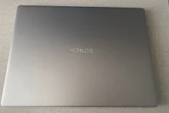 Honor MagicBook 14. 14.2", 2,6����, ��� 16 ��, ���� 954���, WiFi: 1, Bluetooth: 1, ����������� �� 3��. ����