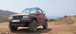 Suzuki Escudo.   