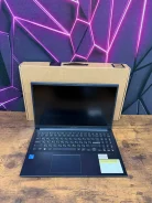 Asus VivoBook. 15.6", ��� 8 ��, ���� 512���, WiFi: 1, Bluetooth: 1, ����������� �� 8��. ����