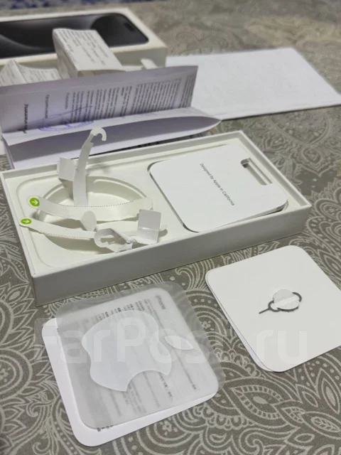 Apple iPhone 15 Pro Max. �/�, 256 ��, ������, 4G LTE, Dual-SIM, NFC ����