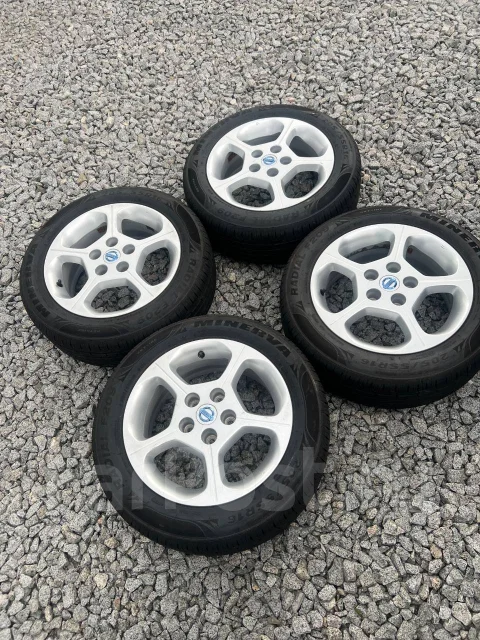 Nissan. 6.5x16", 5x114.3, ET40 ����