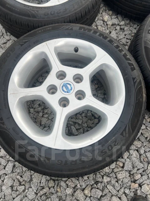 Nissan. 6.5x16", 5x114.3, ET40 ����