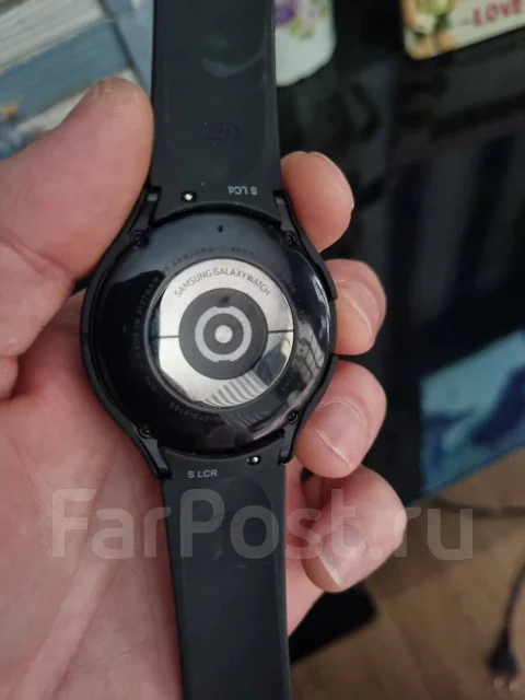 Samsung Galaxy Watch FE. IP68 ����