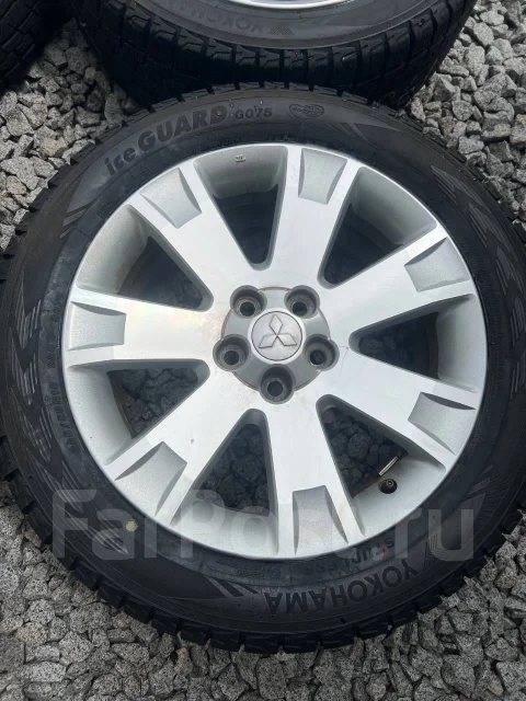 Mitsubishi. 7.0x18", 5x114.3, ET38 ����