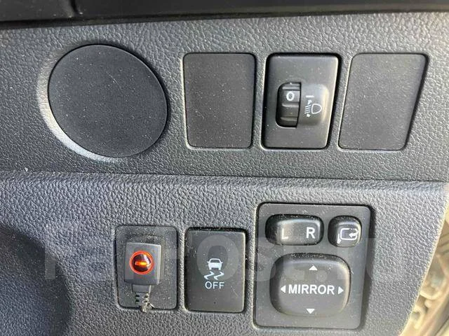 Toyota Ractis. ��������, ��������, 1.3 (99��.�.), ������, 67 000����. ��, �/�, ��� ���. ��� ����� �� ������������ ����