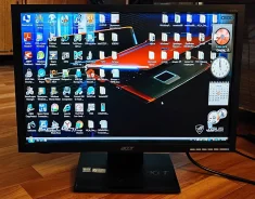 Acer. 19", ���������� �� (LCD, LED, QLED) ����