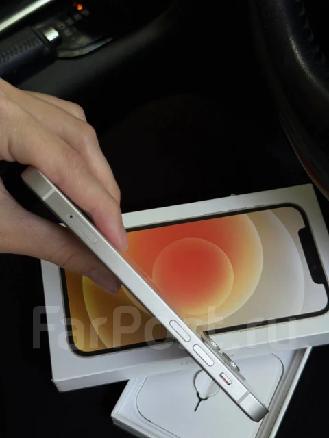 Apple iPhone 12. �/�, 128 ��, �����, 4G LTE ����