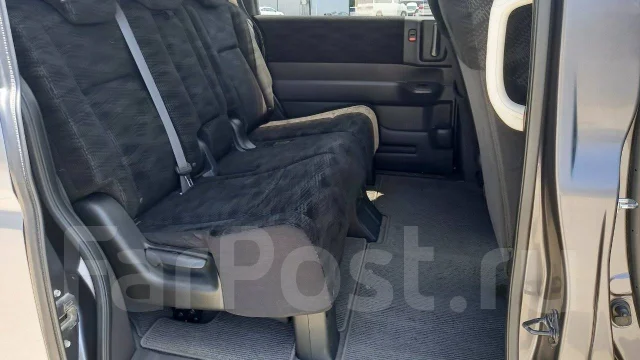 Honda Stepwgn. �������, 4wd, 2.0 (150��.�.), ������, 109 000����. �� ����