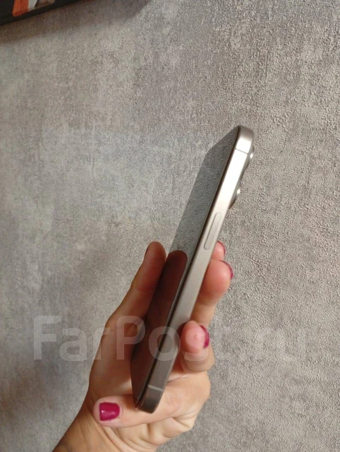 Apple iPhone 15 Pro. �/�, 256 ��, �������, 4G LTE ����