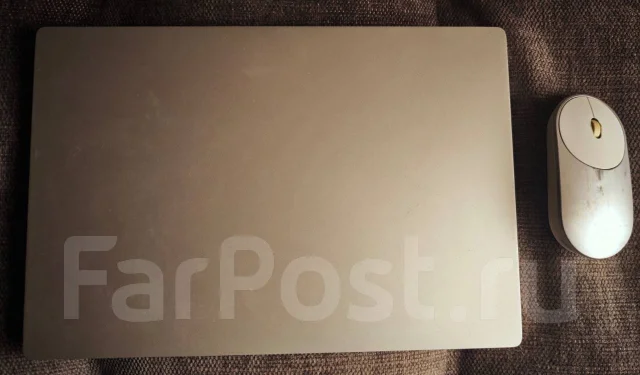 Xiaomi Mi Notebook Air. 13.3", 2,7����, ��� 8 ��, ���� 256���, WiFi: 1, Bluetooth: 1 ����