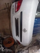 Nissan Almera ����