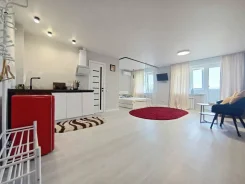 1-���������, ����� ������� 63� ���. 2. ������ �����, ���������, 38���.��., 9/10 ����, ������������ ������ ����