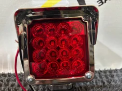 ����������� �������� �� ����� LED Classic Freightliner TT-088M-14LED-A Yuehe HY-088M-14LED-A HY088M14LEDA ����