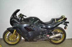 Suzuki GSX 400F ����