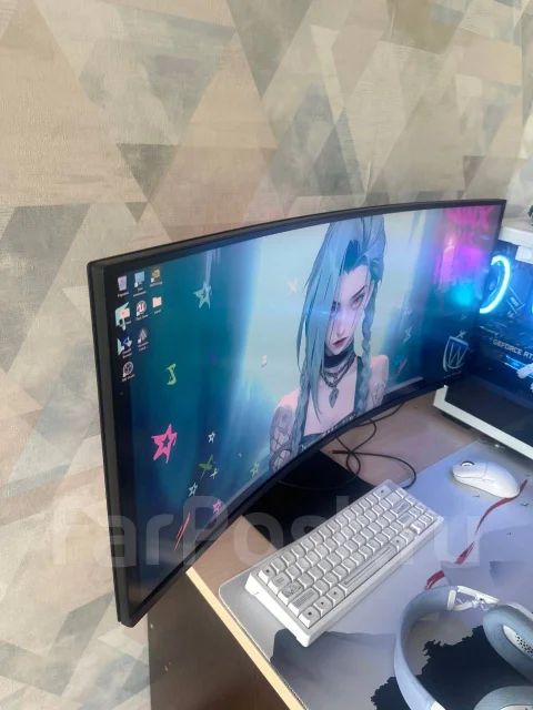 Xiaomi. 34", ���������� �� (LCD, LED, QLED) ����