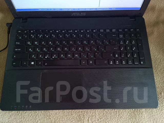 Asus X552. 15.6", 1,5����, ��� 8 ��, ���� 120���, WiFi: 1, Bluetooth: 1, ����������� �� 1��. ����
