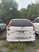 Nissan Tino. HV10, SR20DE ����