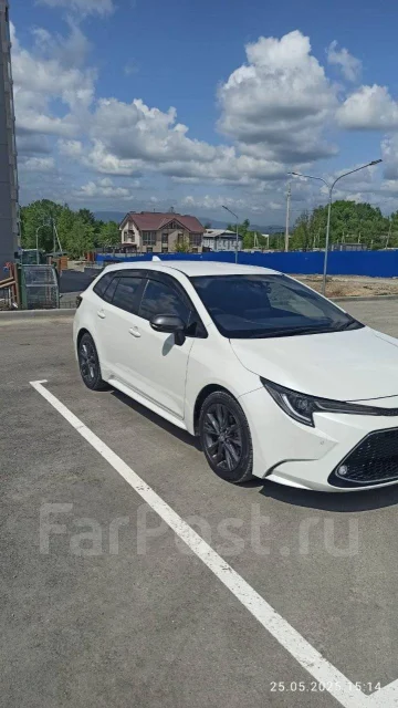 Toyota Corolla. �������, ��������, 1.0 (140��.�.), ������, 45 000����. �� ����