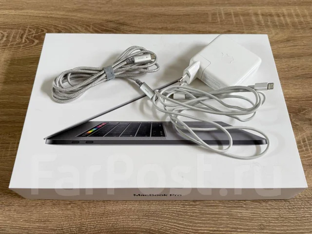 Apple MacBook Pro 15 2018. 15", 2,2����, ��� 16 ��, ���� 256���, WiFi: 1, Bluetooth: 1, ����������� �� 5��. ����