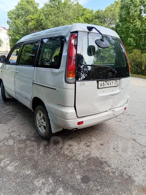 Toyota Noah. �������, 4wd, 2.0 (130��.�.), ������, 324 765����. �� ����