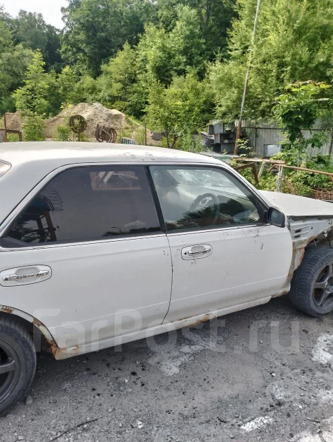 Nissan Laurel. �������, ������, 2.0 (125��.�.), ������, 250 000����. �� ����