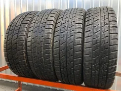 Goodyear UltraGrip Ice Navi Zea