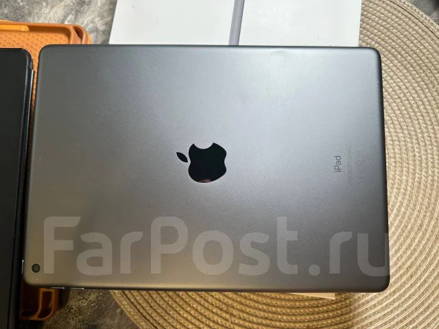 Apple iPad 8. 10.2 ������, ������ 128 �� ����