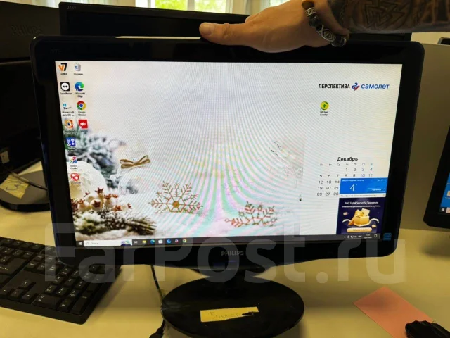 Philips. 18.5", ���������� �� (LCD, LED, QLED) ����