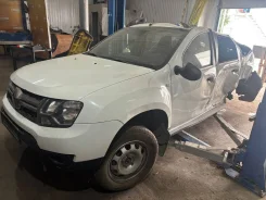 Renault Duster. HS, H4M ����