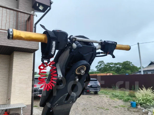 Yamaha SuperJet-700 ����