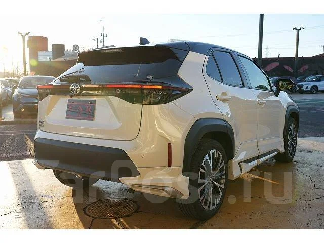 Toyota Yaris. ��������, 4wd, 1.5 (120��.�.), ������, 10 000����. ��, �/�. ��� ����� �� ������������ ����