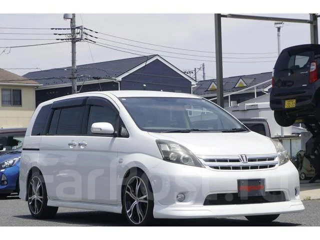 Toyota Isis. ��������, ��������, 1.8 (144��.�.), ������, 90 000����. ��, �/�. ��� ����� �� ������������ ����
