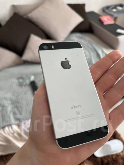 Apple iPhone SE. �/�, 16 ��, ������, 3G, 4G LTE ����