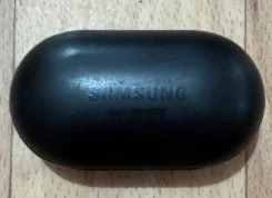 Samsung Galaxy Buds ����