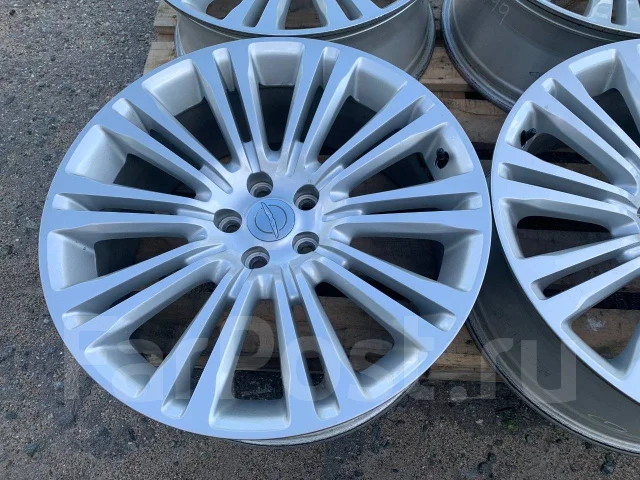 Chrysler. 8.0x20", 5x115, ET24, �� 71,6���. ����
