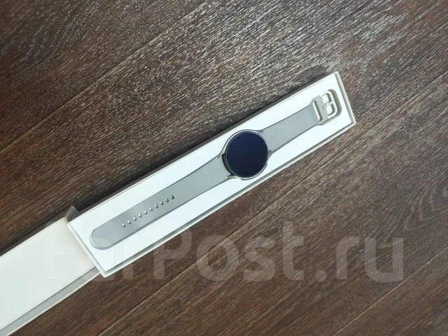 Samsung Galaxy Watch4 ����