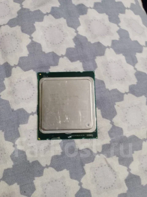 Intel Xeon E5-2680 ����