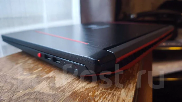 Acer Predator. 17.3", 2,8����, ��� 16 ��, ���� 1 500���, WiFi: 1, Bluetooth: 1, ����������� �� 3��. ����