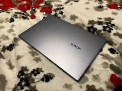Honor. ��� 64 �� � ������, WiFi, Bluetooth ����