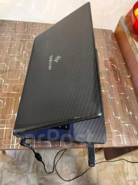 DEXP Atlas H113. 17.3", 2,4����, ��� 12 ��, ���� 240���, WiFi: 1, Bluetooth: 1, ����������� �� 1��. ����