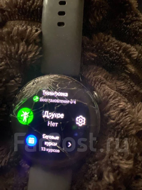Huawei. GPS, NFC, SIM-�����, IP67, IP68 ����