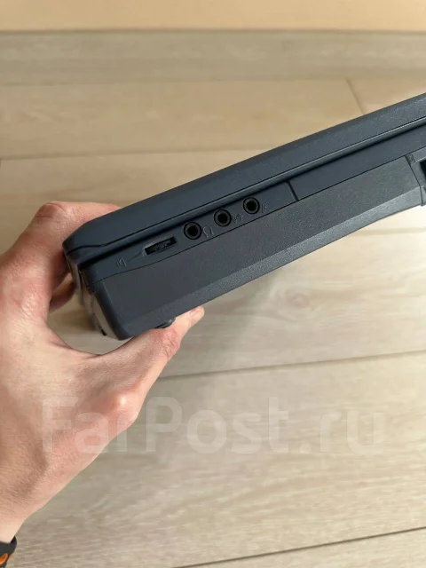 Fujitsu. 15", 2,5����, ��� 512 ��, ���� 30���, ����������� �� 1��. ����
