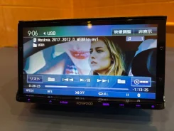 Kenwood MDV-X702 ����