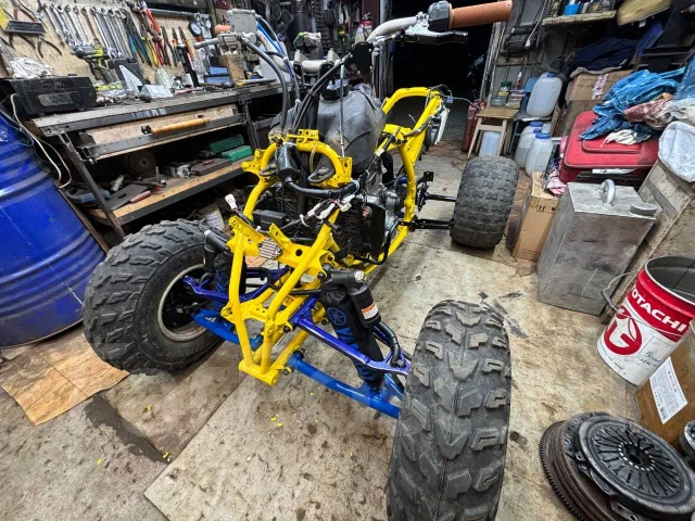 Yamaha YFZ 450. ��������, ��, �� ����