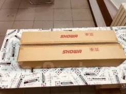 ������ ������������ Showa / ���� �� �� - CR-V RD1 / RD2 QH03210800 ����