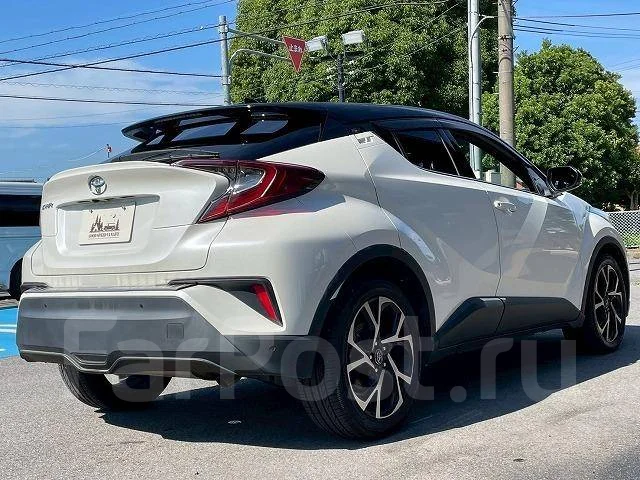 Toyota C-HR. ��������, 4wd, 1.2 (116��.�.), ������, 25 000����. ��, �/�. ��� ����� �� ������������ ����