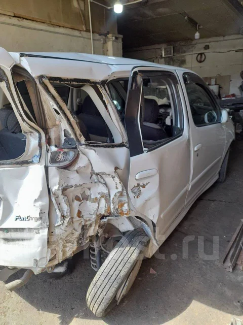 Toyota Funcargo. NCP20, 2NZFE ����