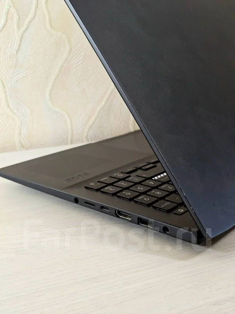 Asus VivoBook Pro 15. 15.6", 3,3����, ��� 8 ��, ���� 512���, WiFi: 1, Bluetooth: 1, ����������� �� 3��. ����