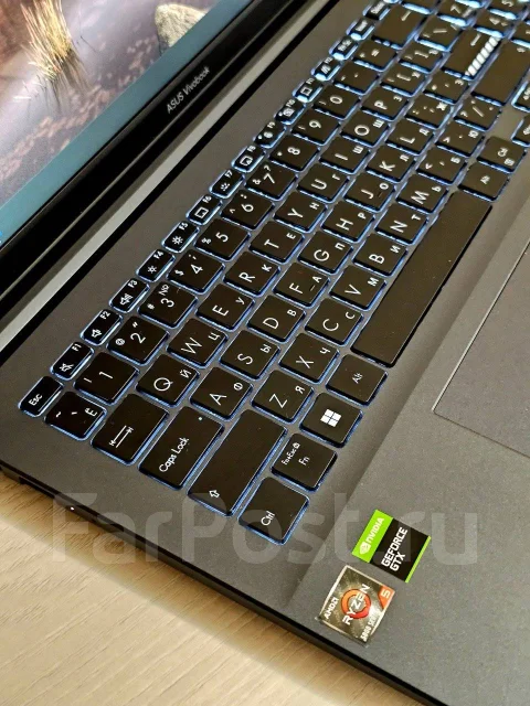 Asus VivoBook Pro 15. 15.6", 3,3����, ��� 8 ��, ���� 512���, WiFi: 1, Bluetooth: 1, ����������� �� 3��. ����